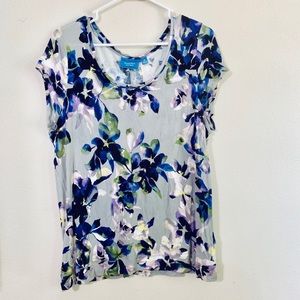 Gray floral top by Simply Vera